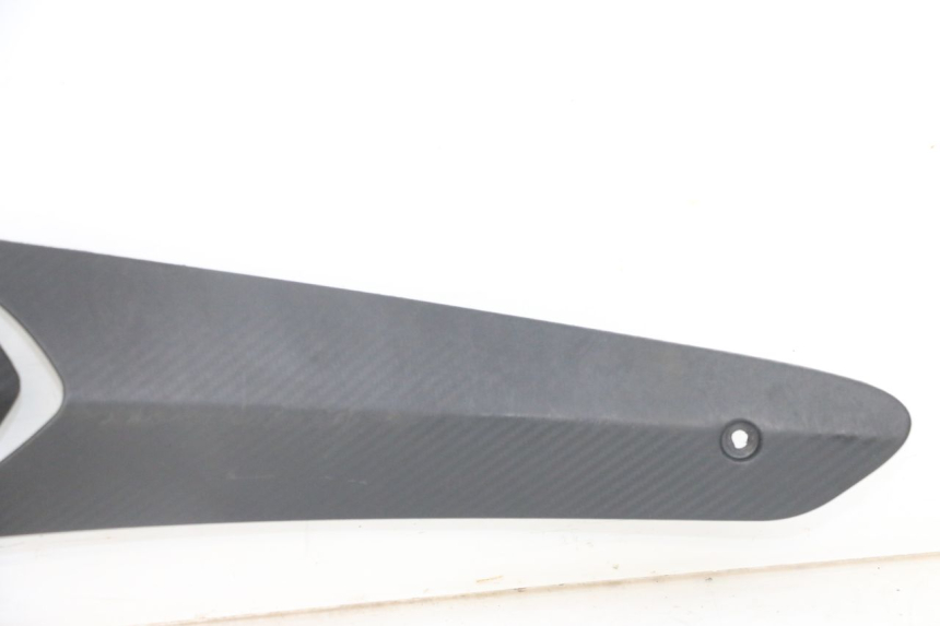 photo de CACHE SOUS SELLE DROIT GILERA RUNNER SL 50 (2006 - 2009)
