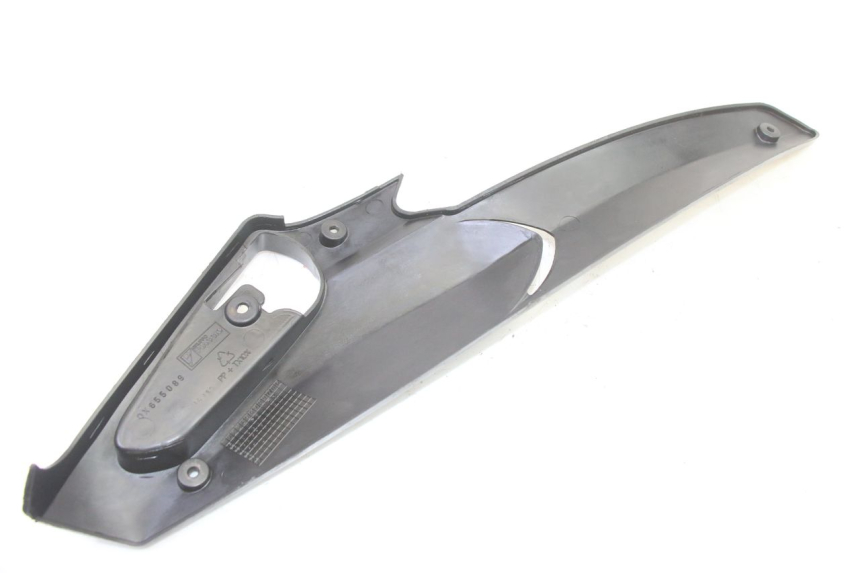 photo de CACHE SOUS SELLE DROIT GILERA RUNNER SP 50 (2006 - 2008)