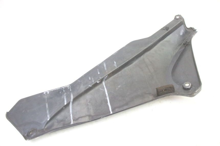 photo de CACHE SOUS SELLE DROIT HONDA ST PAN EUROPEAN 1300 (2002 - 2013)