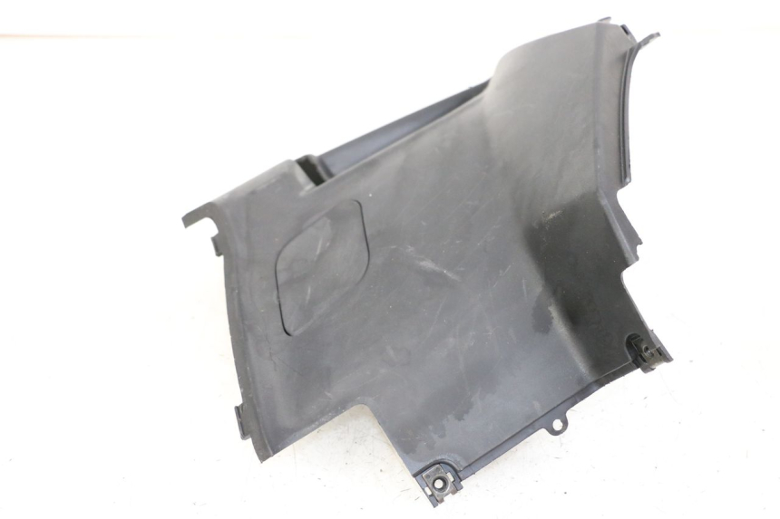 photo de CACHE SOUS SELLE DROIT PEUGEOT STREETZONE 2T 50 (2014 - 2019)