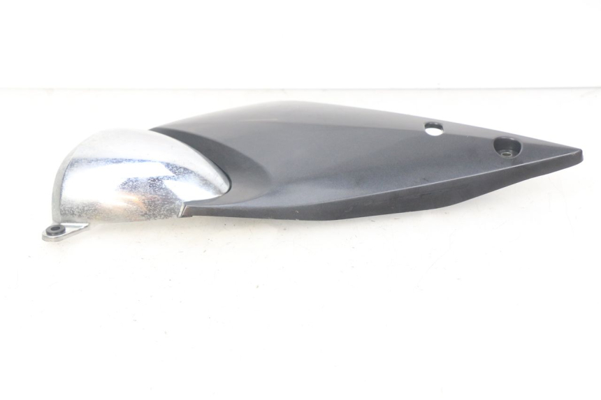 photo de CACHE SOUS SELLE DROIT SUZUKI GSF N BANDIT 600 (2000 - 2004)