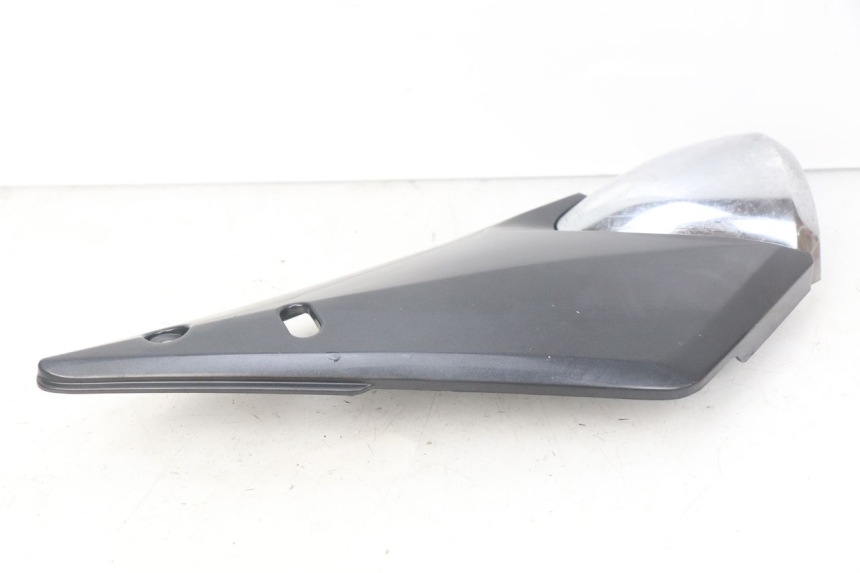 photo de CACHE SOUS SELLE DROIT SUZUKI GSF N BANDIT 600 (2000 - 2004)