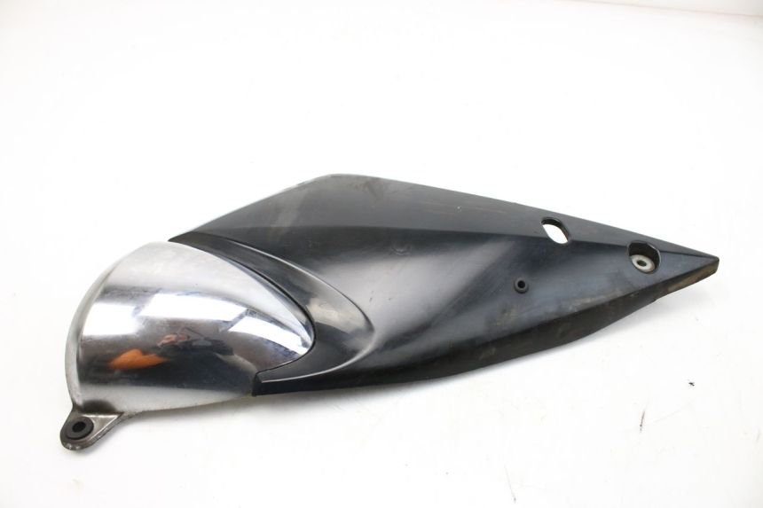 photo de CACHE SOUS SELLE DROIT SUZUKI GSF S BANDIT 600 (2000 - 2004)
