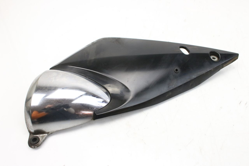 photo de CACHE SOUS SELLE DROIT SUZUKI GSF S BANDIT 600 (2000 - 2004)