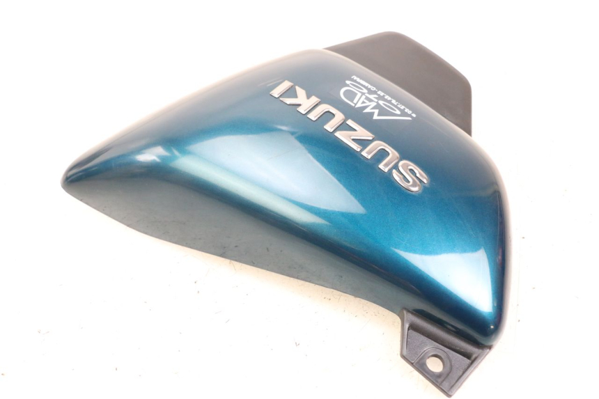 photo de CACHE SOUS SELLE DROIT SUZUKI GZ MARAUDER 125 (1998 - 2004)