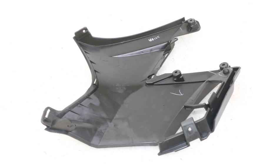 photo de CACHE SOUS SELLE DROIT APRILIA SXR 50 (2021 - 2023)