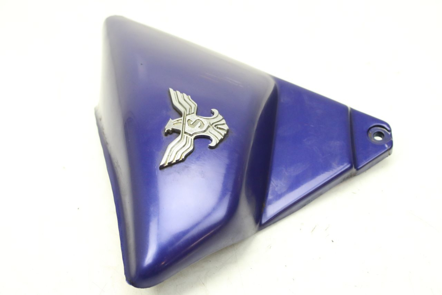 photo de CACHE SOUS SELLE DROIT SYM HUSKY 125 (1999 - 2005)