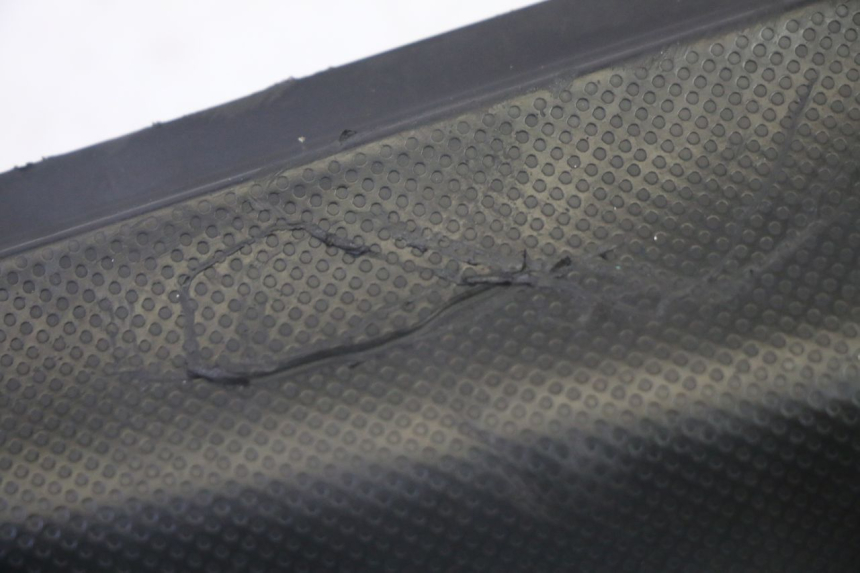 photo de CACHE SOUS SELLE DROIT KSR TR SM 50 (2015 - 2018) - Détail de la pièce