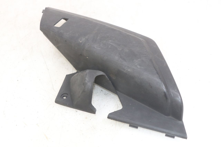photo de CACHE SOUS SELLE DROIT YAMAHA X-MAX XMAX 250 (2006 - 2009)