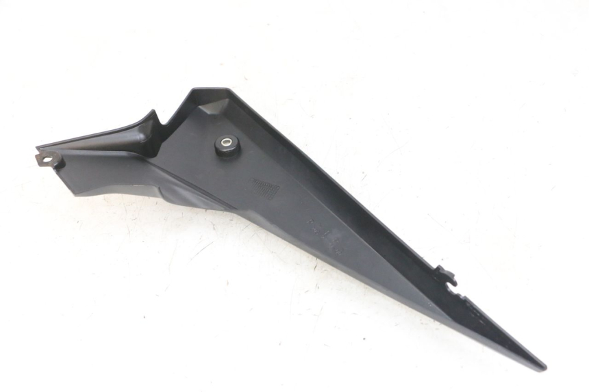 photo de CACHE SOUS SELLE DROIT YAMAHA XJ6 ABS 600 (2008 - 2016)