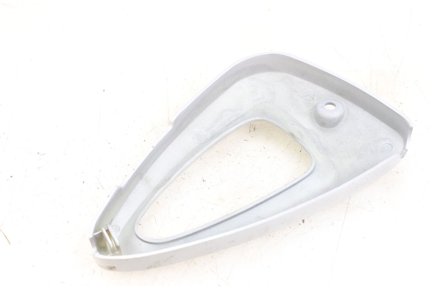 photo de Cache sous selle droit HYOSUNG XRX 125 (2000 - 2008)