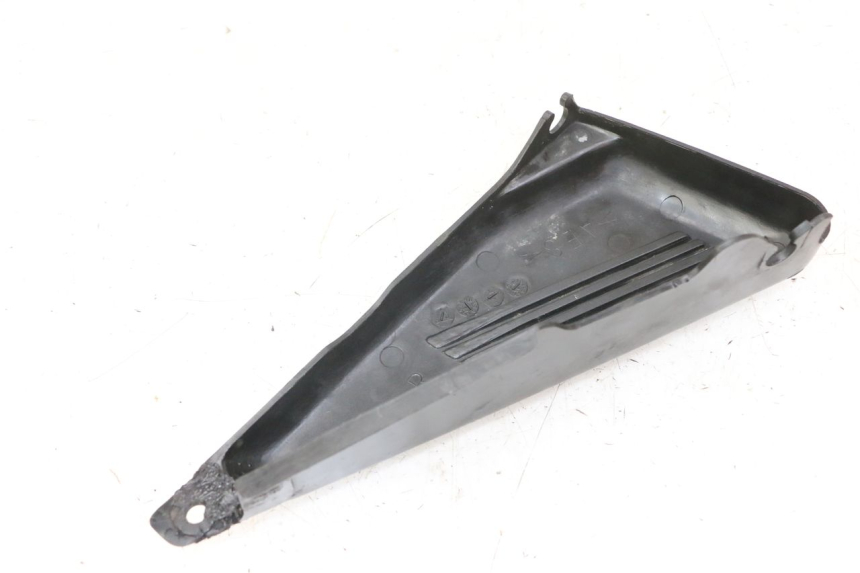 photo de CACHE SOUS SELLE DROIT YAMAHA FZS FAZER 600 (2001 - 2003)