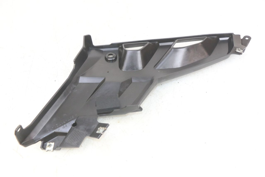 photo de CACHE SOUS SELLE DROIT YAMAHA MT ABS 125 (2014 - 2018)