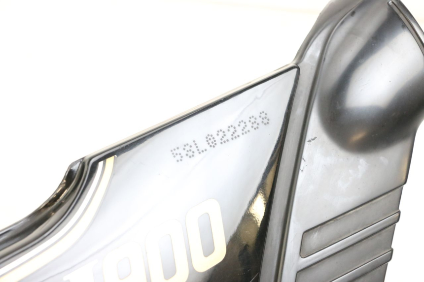 photo de CACHE SOUS SELLE DROIT YAMAHA XJ F 900 (1983 - 1994)