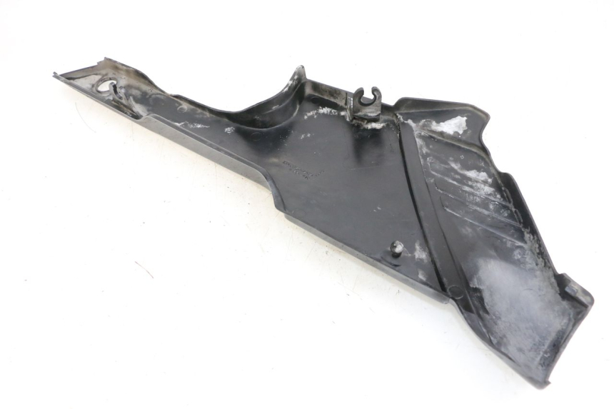 photo de CACHE SOUS SELLE DROIT YAMAHA XJ F 900 (1983 - 1994)