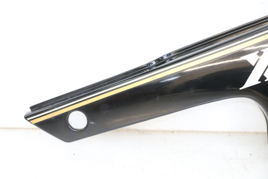 photo de CACHE SOUS SELLE DROIT YAMAHA XJ F 900 (1983 - 1994)