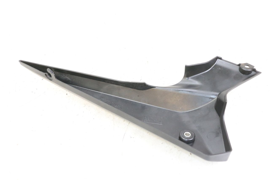 photo de CACHE SOUS SELLE DROIT YAMAHA XJ6 ABS 600 (2008 - 2016)