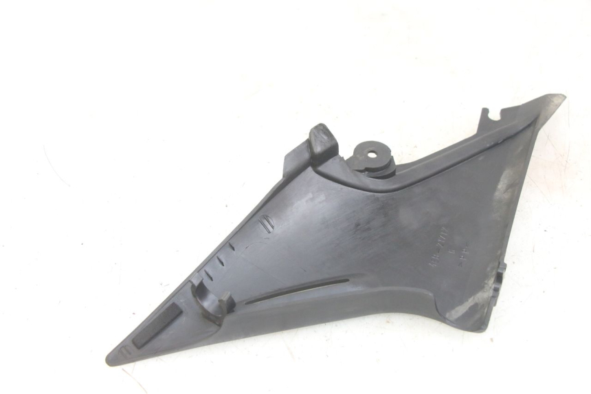 photo de CACHE SOUS SELLE DROIT YAMAHA XJN DIVERSION 600 (2000 - 2003)