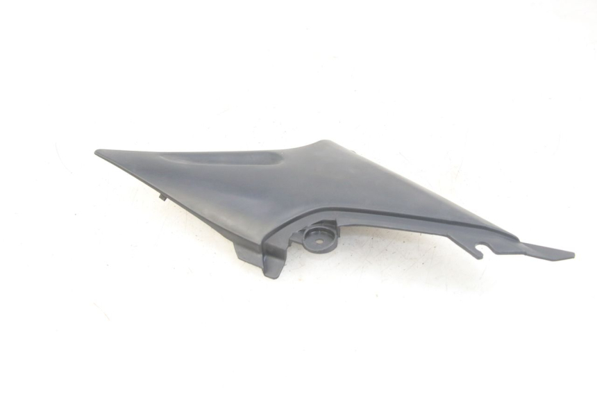 photo de CACHE SOUS SELLE DROIT YAMAHA XJN DIVERSION 600 (2000 - 2003)