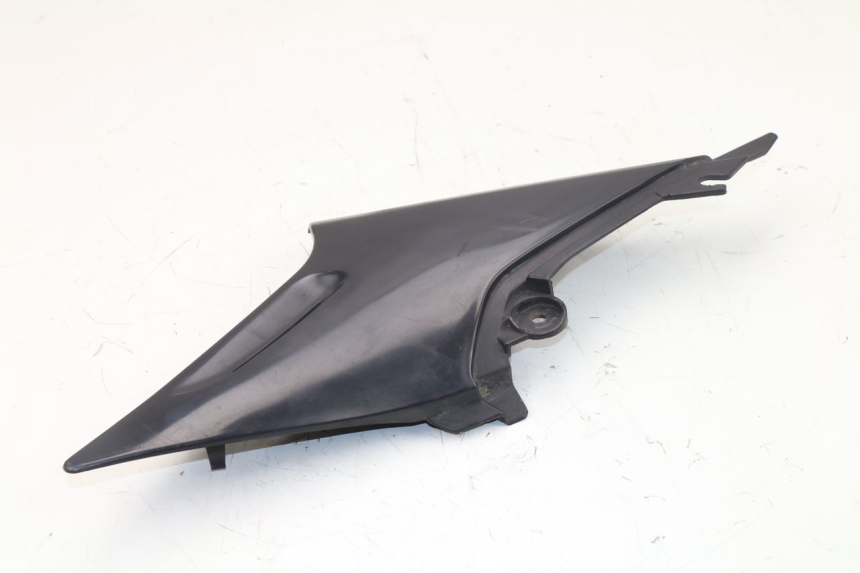 photo de CACHE SOUS SELLE DROIT YAMAHA XJN DIVERSION 600 (2000 - 2003)