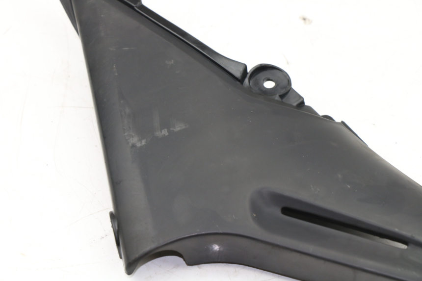 photo de CACHE SOUS SELLE DROIT YAMAHA XJS DIVERSION 600 (2000 - 2003)