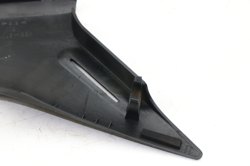 photo de CACHE SOUS SELLE DROIT YAMAHA XJS DIVERSION 600 (2000 - 2003)