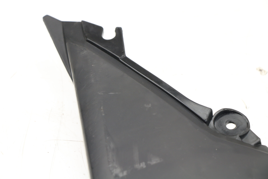 photo de CACHE SOUS SELLE DROIT YAMAHA XJS DIVERSION 600 (2000 - 2003)