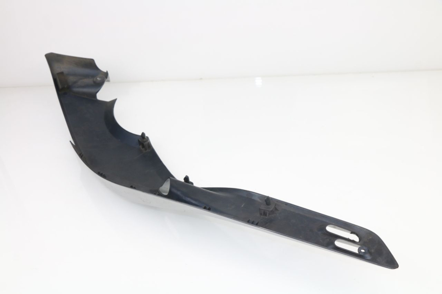 photo de CACHE SOUS SELLE DROIT YAMAHA XP T-MAX TMAX 500 (2004 - 2007)