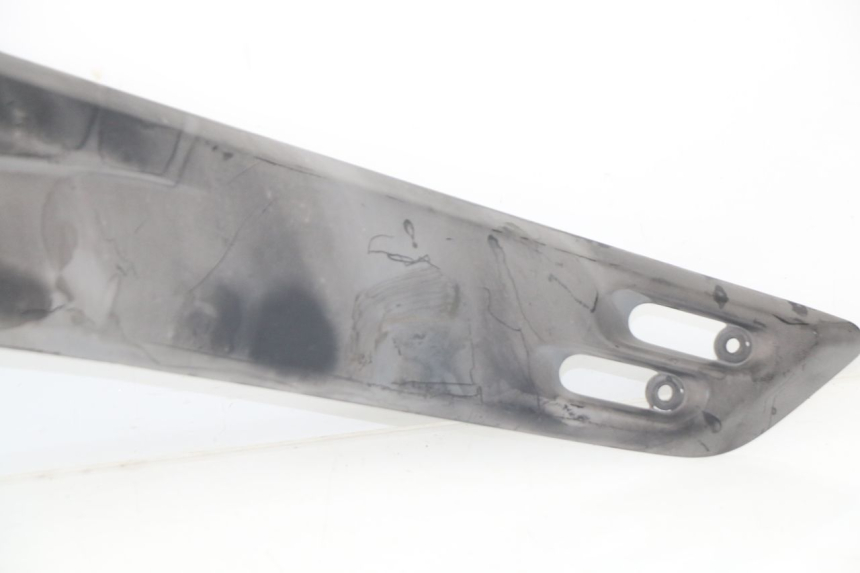 photo de CACHE SOUS SELLE DROIT YAMAHA XP T-MAX TMAX ABS 500 (2004 - 2007)