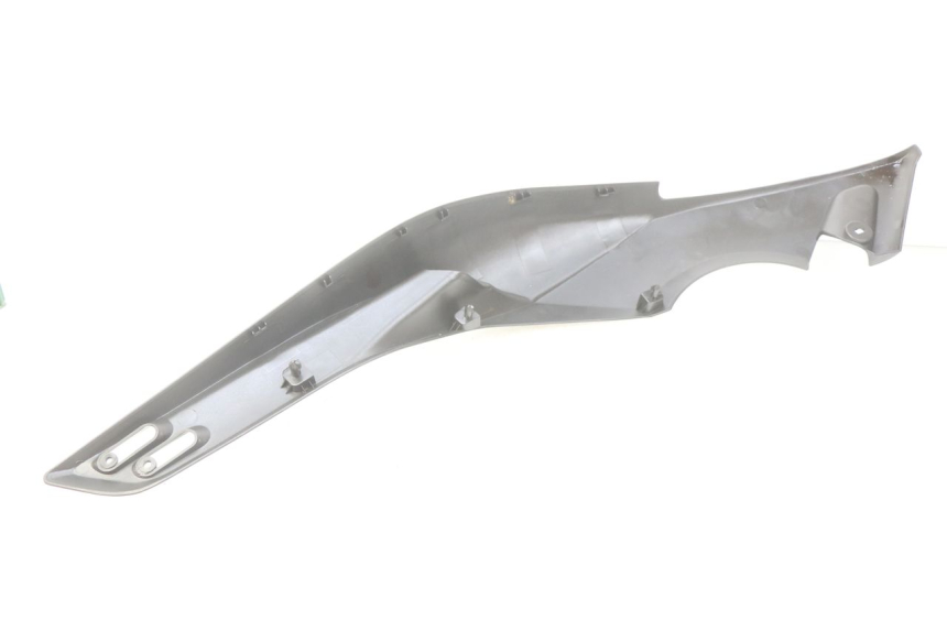 photo de CACHE SOUS SELLE DROIT YAMAHA XP T-MAX TMAX ABS 500 (2004 - 2007)