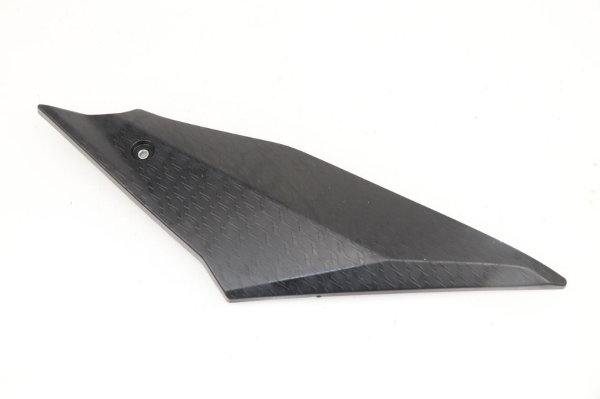 photo de CACHE SOUS SELLE DROIT YAMAHA YZF R1M R1 M 1000 (2015 - 2020)