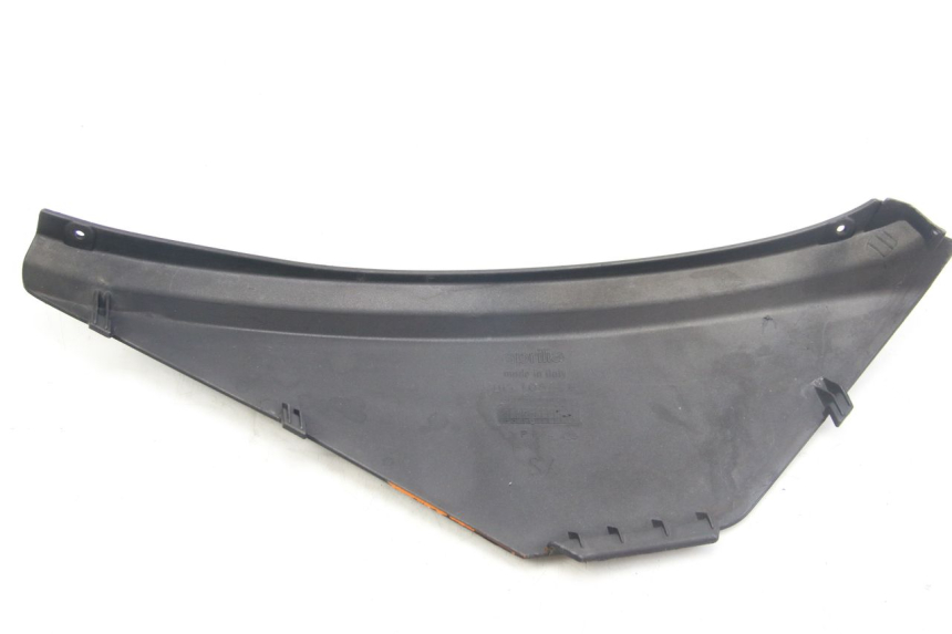photo de CACHE SOUS SELLE GAUCHE APRILIA ATLANTIC 500 (2002 - 2003)