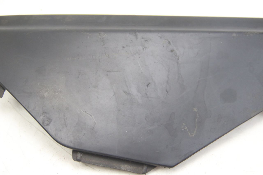 photo de CACHE SOUS SELLE GAUCHE APRILIA ATLANTIC 500 (2002 - 2003)