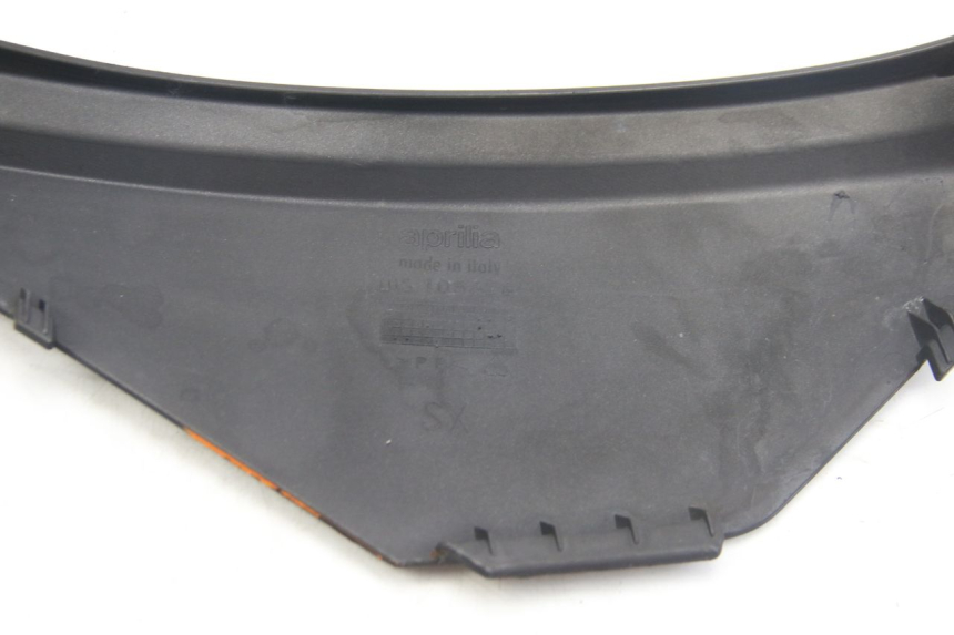 photo de CACHE SOUS SELLE GAUCHE APRILIA ATLANTIC 500 (2002 - 2003)