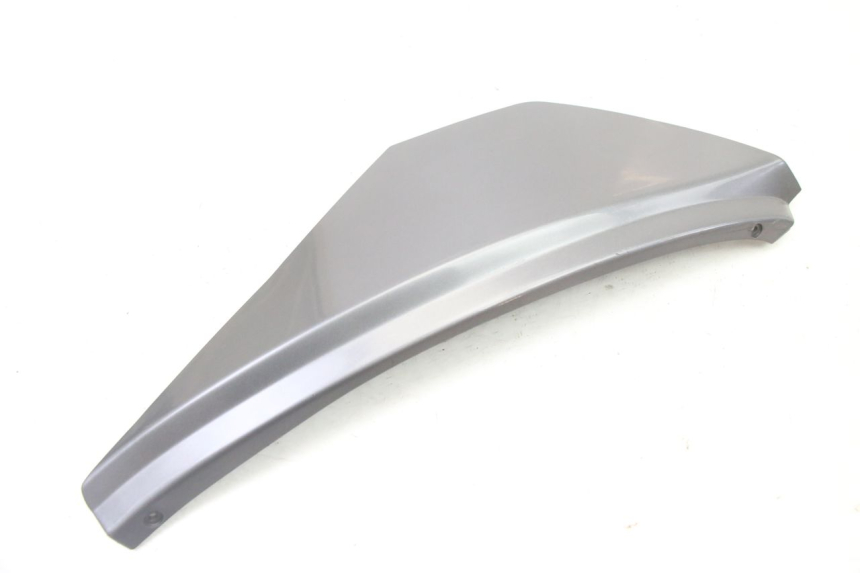 photo de CACHE SOUS SELLE GAUCHE APRILIA ATLANTIC 125 (2003 - 2009)