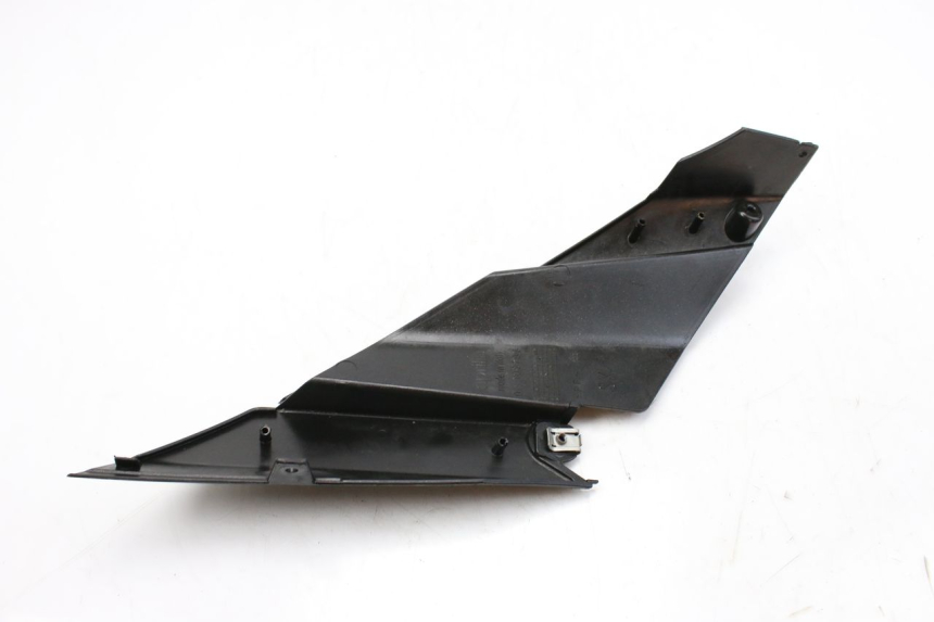 photo de CACHE SOUS SELLE GAUCHE APRILIA SR R 2T LC 50 (2018 - 2021)
