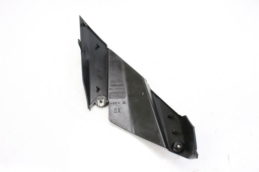 photo de CACHE SOUS SELLE GAUCHE APRILIA SR R 2T LC 50 (2018 - 2021)