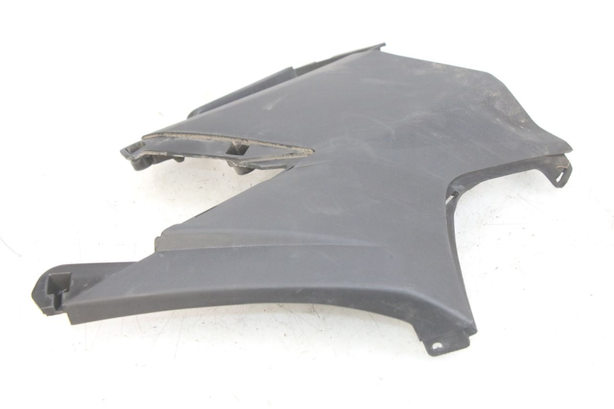 photo de CACHE SOUS SELLE GAUCHE APRILIA SXR 50 (2021 - 2023)