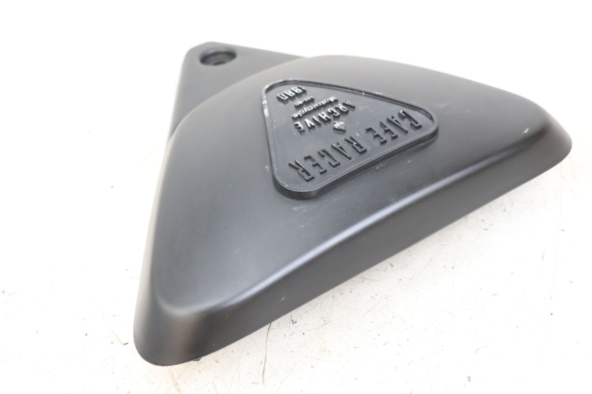 photo de CACHE SOUS SELLE GAUCHE ARCHIVE CAFE RACER 4T 50 (2019 - 2024)