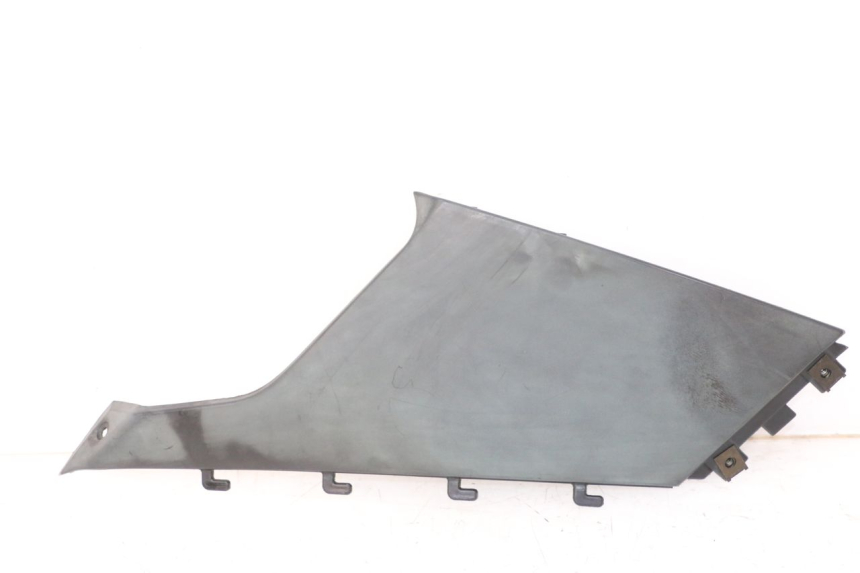 photo de CACHE SOUS SELLE GAUCHE BMW C1 125 (2000 - 2003)