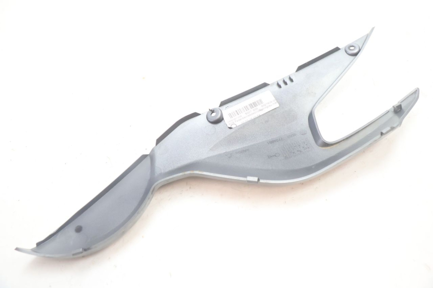 photo de CACHE SOUS SELLE GAUCHE BMW C SPORT 650 (2015 - 2021) - Autre angle de vue