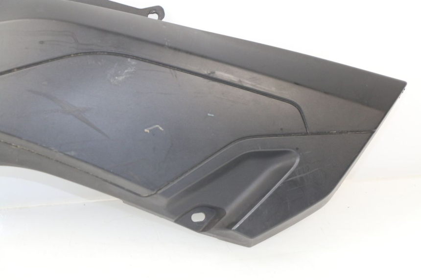photo de CACHE SOUS SELLE GAUCHE MBK EVOLIS 125 (2014 - 2018)