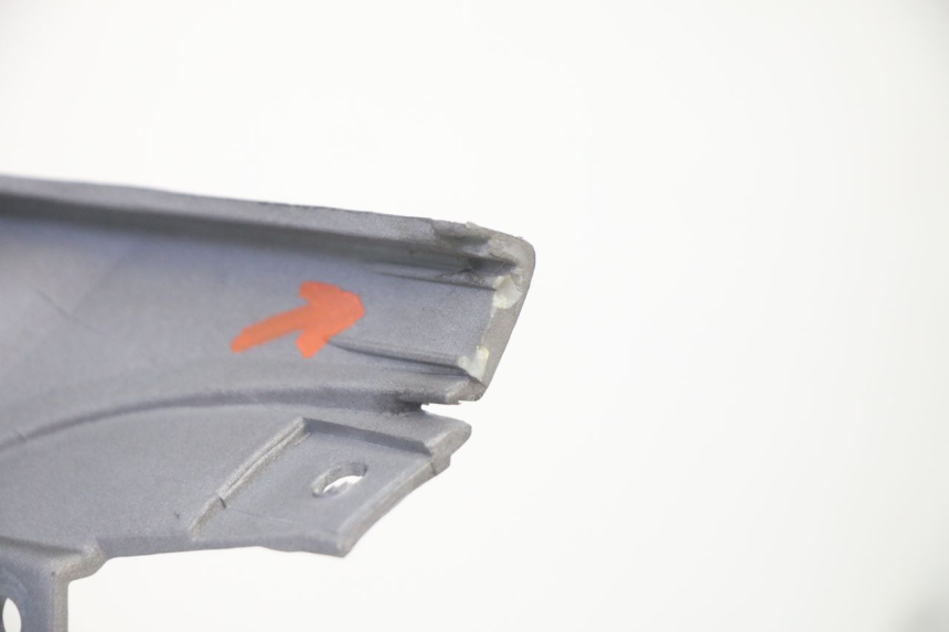 photo de CACHE SOUS SELLE GAUCHE SYM FIDDLE 3 III 125 (2014 - 2020) - Marquages et références