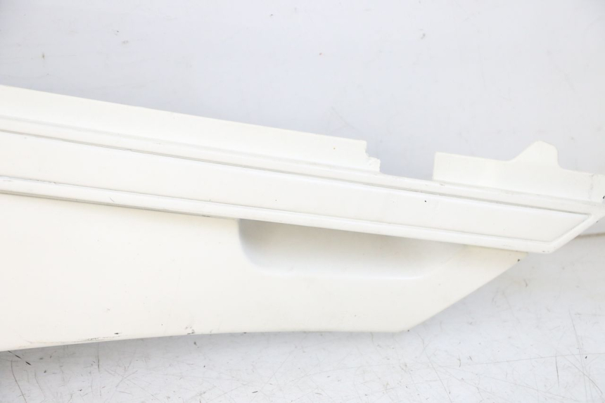 photo de CACHE SOUS SELLE GAUCHE YAMAHA FJ 36Y 1100 (1984 - 1985)