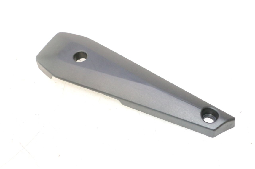 photo de CACHE SOUS SELLE GAUCHE YAMAHA FZ8 800 (2010 - 2016) - Zoom état d’usage