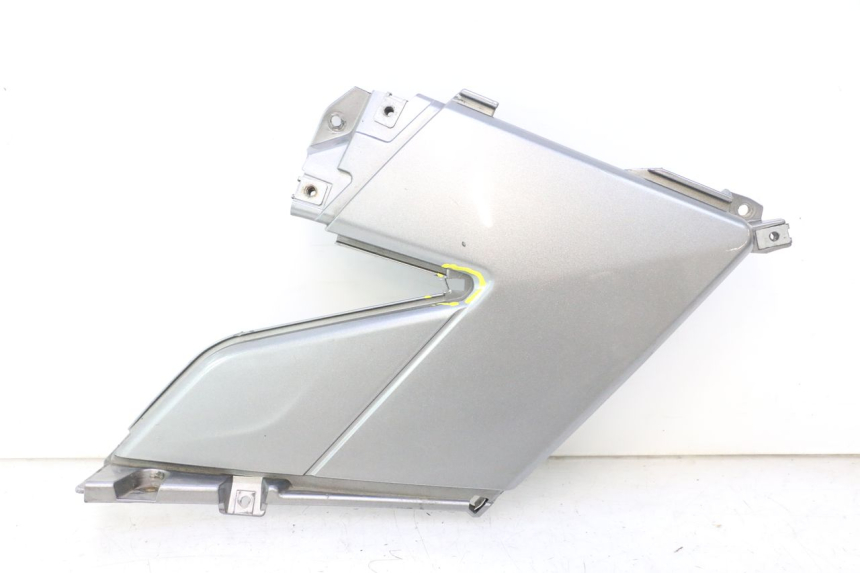 photo de CACHE SOUS SELLE GAUCHE GILERA GP 800 (2007 - 2013) - Vue principale