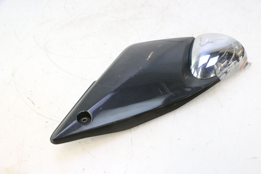 photo de CACHE SOUS SELLE GAUCHE SUZUKI GSF N BANDIT 1200 (2001 - 2005) - Points de fixation