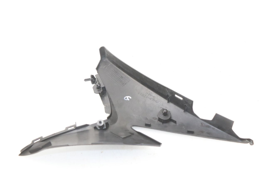 photo de CACHE SOUS SELLE GAUCHE SUZUKI GSX-R GSXR K16 1000 (2012 - 2016)