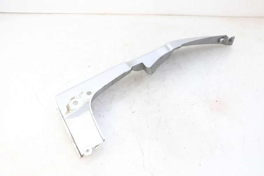 photo de CACHE SOUS SELLE GAUCHE DAELIM HISTORY 125 (2001 - 2002)