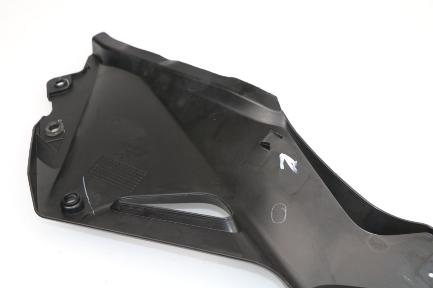 photo de CACHE SOUS SELLE GAUCHE HONDA CBR R 125 (2011 - 2016)